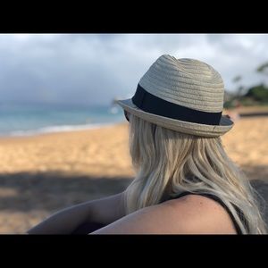 Meet your Posher, Candice